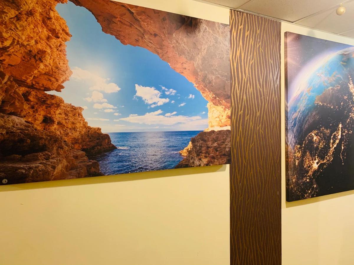 Rix Hostel Рига Экстерьер фото