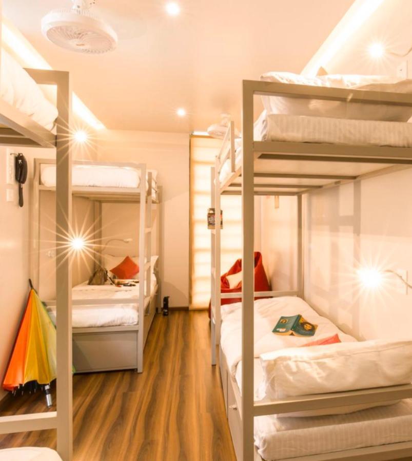 Rix Hostel Рига Экстерьер фото